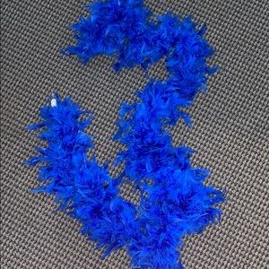 Blue feather boa